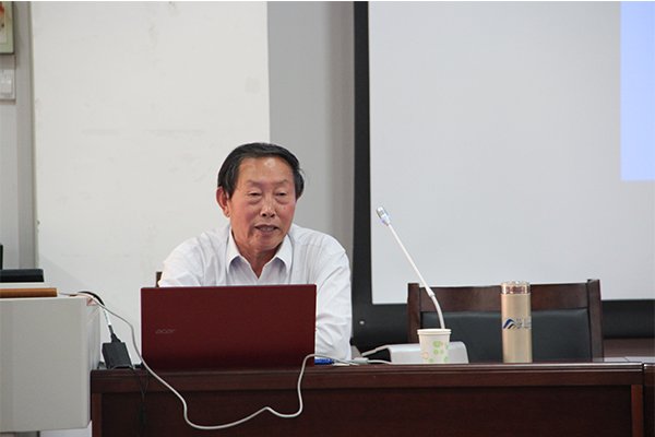《干旱区资源与环境》主编胡春元教授来公司进行学术交流 《干旱区资源与环境》主编胡春元教授来公司进行学术交流