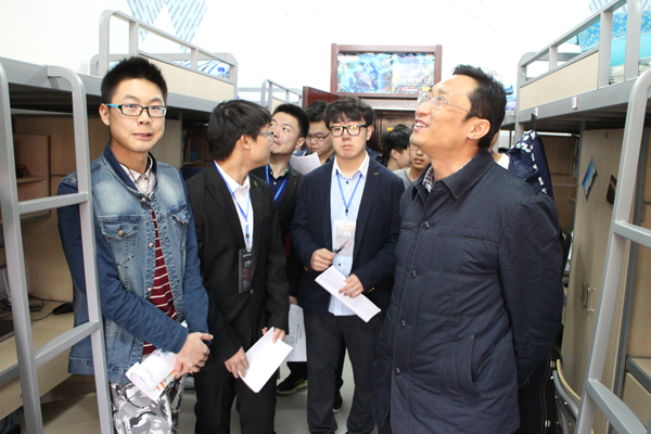 经管公司“何以恋明泽”宿舍文化节顺利举行 经管公司“何以恋明泽”宿舍文化节顺利举行
